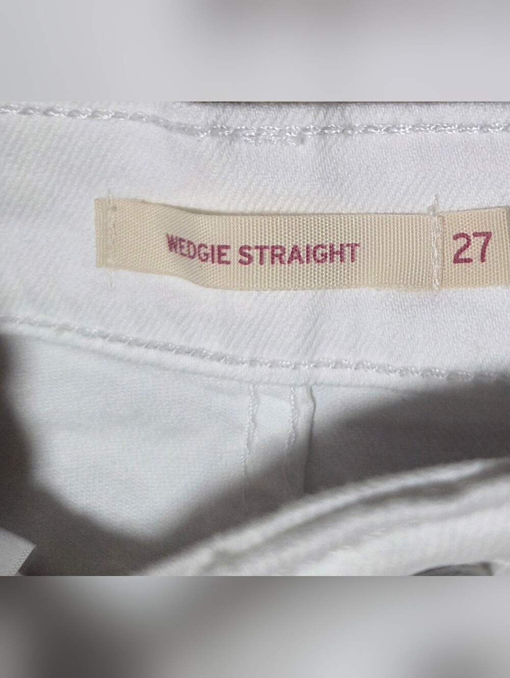 Levi’s Wedgie Straight White Denim Button Fly Jeans Size 27 - Picture 3 of 9